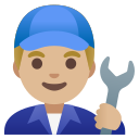 Google (Android 12L)  👨🏼‍🔧  Man Mechanic: Medium-light Skin Tone Emoji
