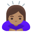 Google (Android 12L)  🙇🏽‍♀️  Woman Bowing: Medium Skin Tone Emoji